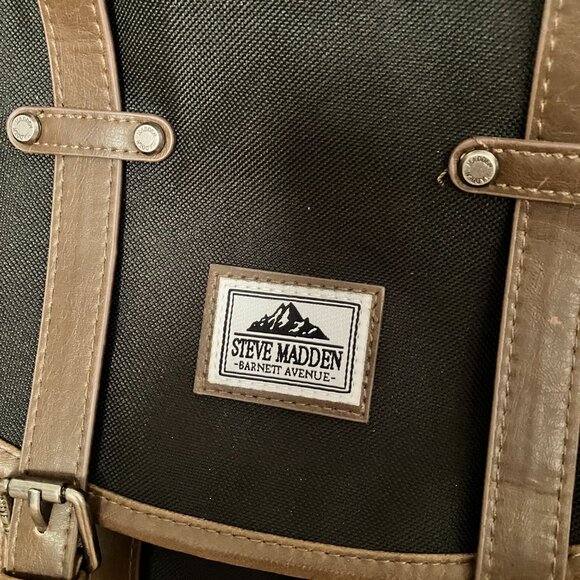 Steve Madden Unisex Utility School Travel Work Backpack w/ Padded Sleeve - Picture 2 of 6